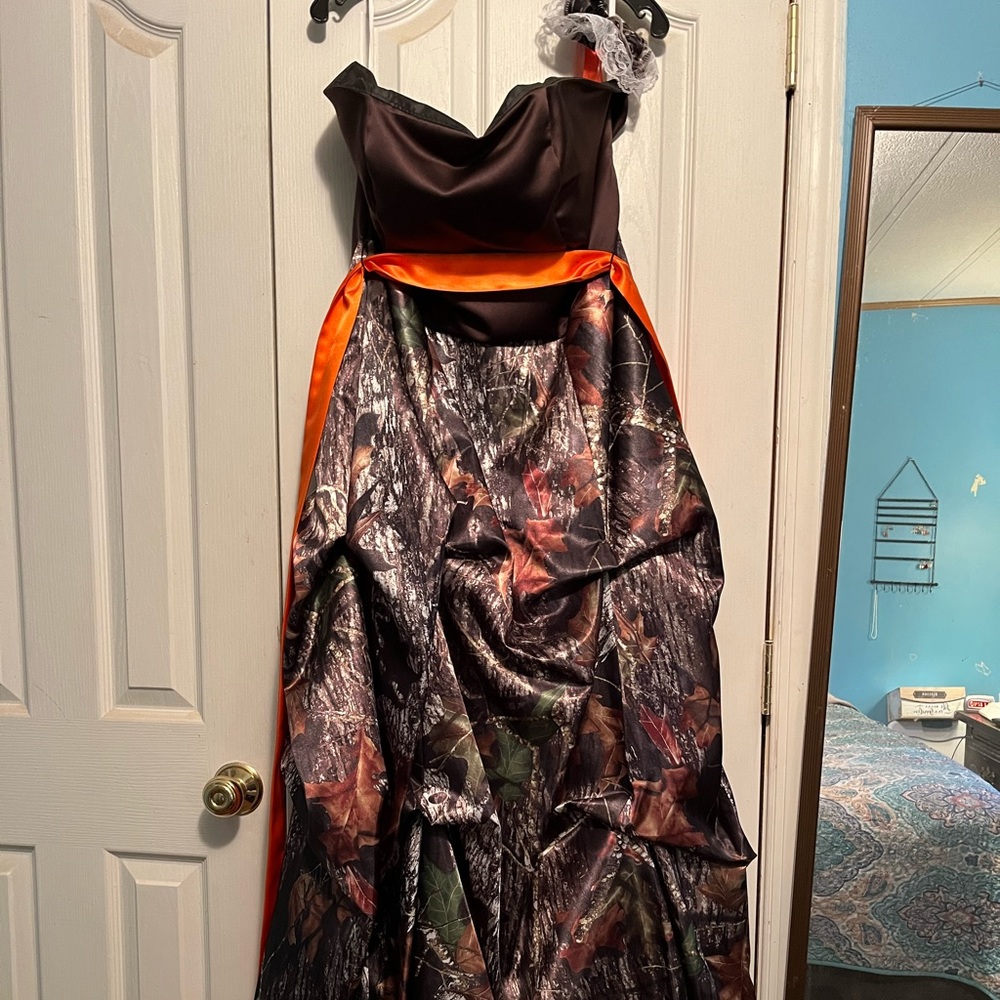 Brand new prom/wedding dress